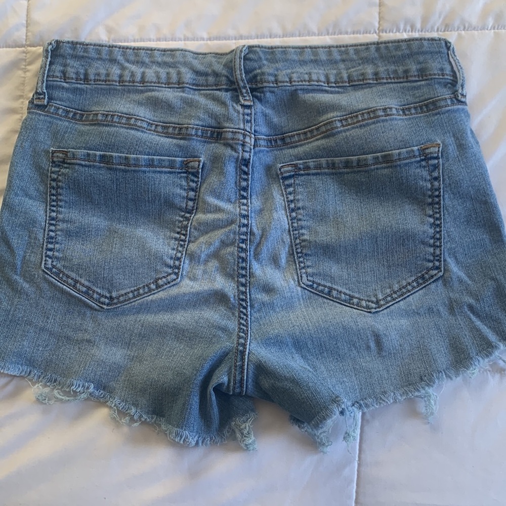Old Navy Jean Shorts, Size 8 - Picture 3 of 3